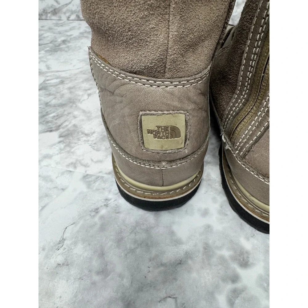 The North Face Primaloft 200 Gram Insulated Suede Knit Collar‎  Boots Waterproof